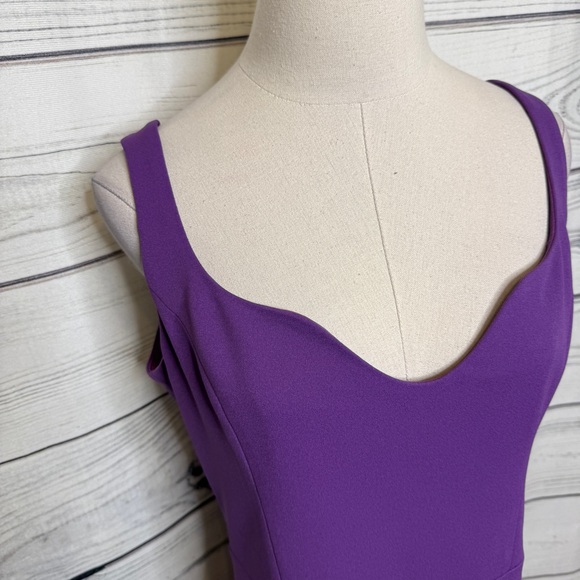 Dress the Population Purple Dress, sweetheart neckline - Picture 3 of 4